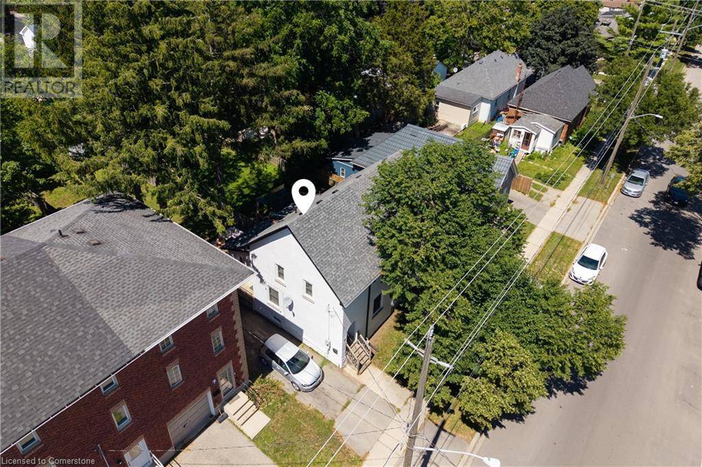 Brantford, ON N3T1H1,43 WALNUT Street