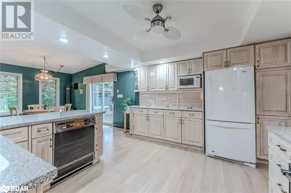 Springwater, ON L9X1T5,3384 DOBSON Road