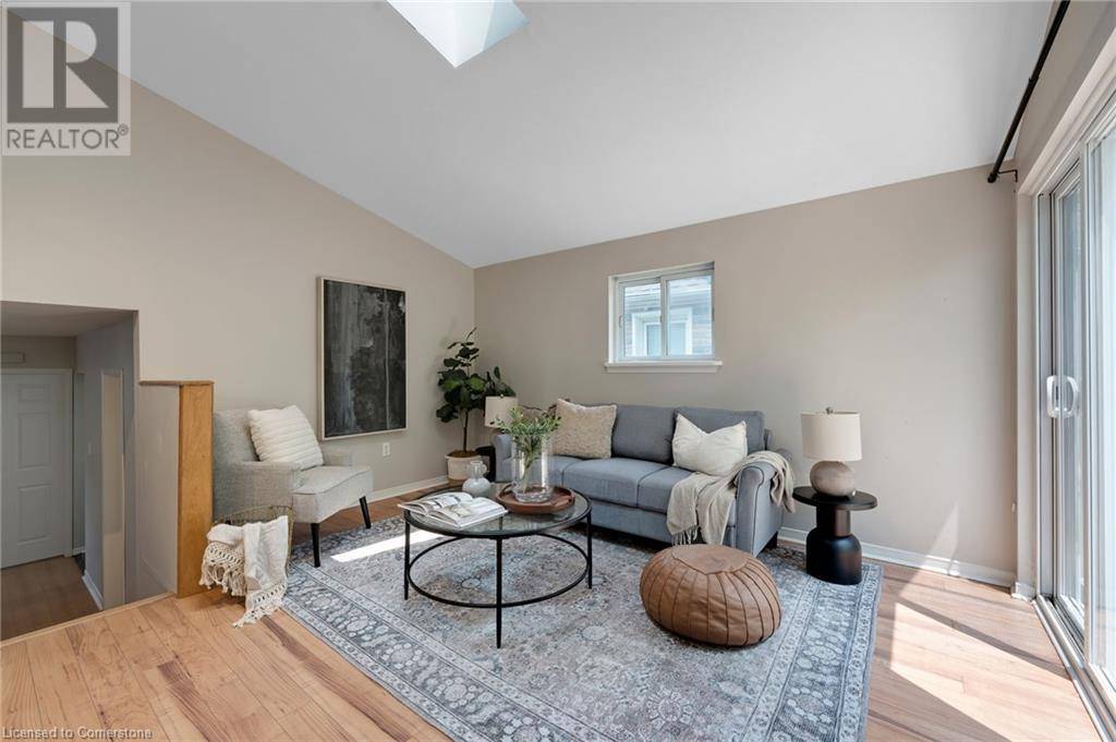 3 SHORT Street, Cambridge, ON N1R2L9