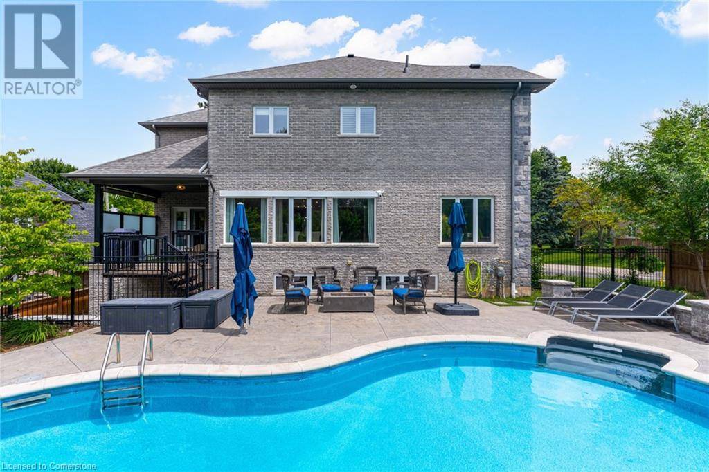 Ancaster, ON L9G1C8,175 OAKHILL Place