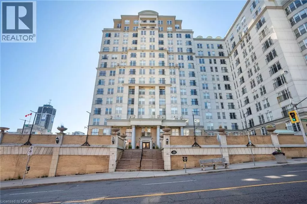 Hamilton, ON L8P2Z6,135 JAMES ST South #612