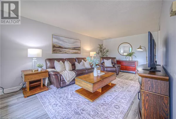 Cambridge, ON N3C4B5,200 JAMIESON Pkwy #211