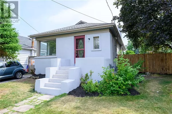 Hamilton, ON L9A1P7,258 BRUCEDALE Avenue E