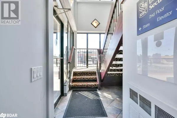 Orillia, ON L3V4R6,19 FRONT Street N