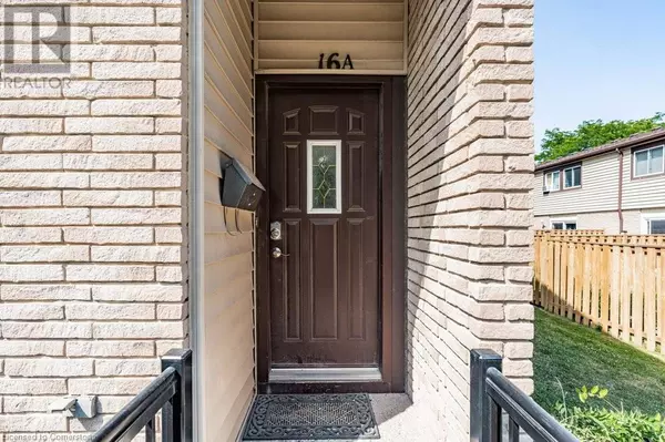 Hamilton, ON L9B1T3,1550 GARTH ST #16A