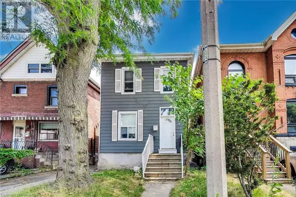 Hamilton, ON L8L5Y3,8 MADISON Avenue