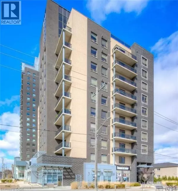 8 HICKORY ST West #1105, Waterloo, ON N2L3H6