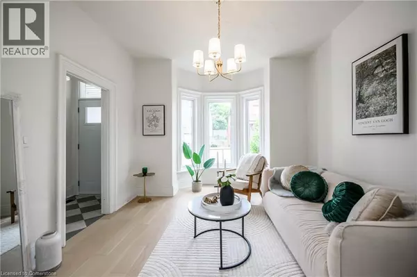 Hamilton, ON L8L5L3,280 EMERALD Street N