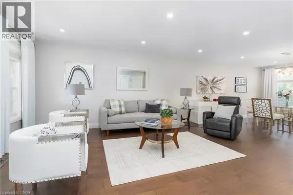 Burlington, ON L7L2K1,436 GOODRAM Drive