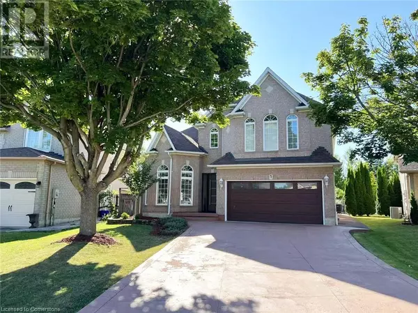 7 TANDEM Court, Ancaster, ON L9K1M1