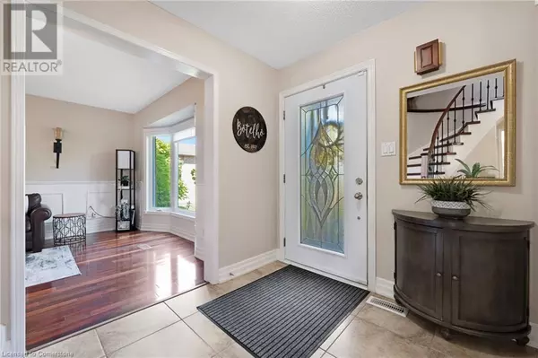 Cambridge, ON N1T1L6,477 BURNETT Avenue