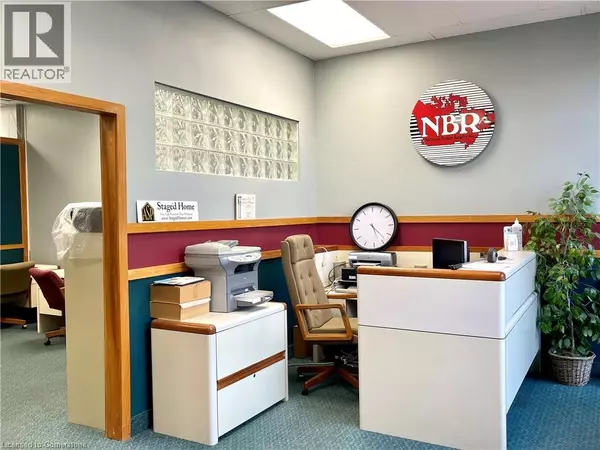 Burlington, ON L7M1A8,3526 MAINWAY DR #14