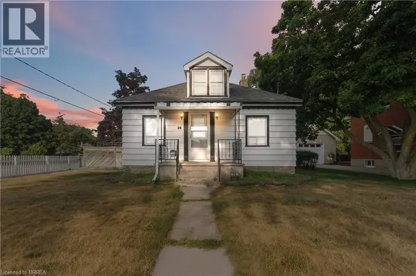 28 HAMILTON Avenue, Brantford, ON N3S6Z8