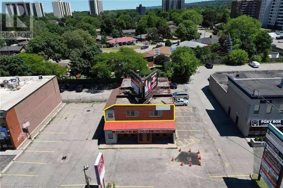48 CENTENNIAL Pkwy North #2, Hamilton, ON L8E1H6