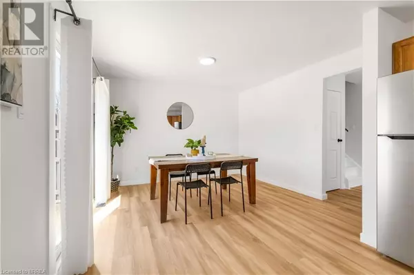 Brantford, ON N3P1B2,32 ENFIELD Crescent