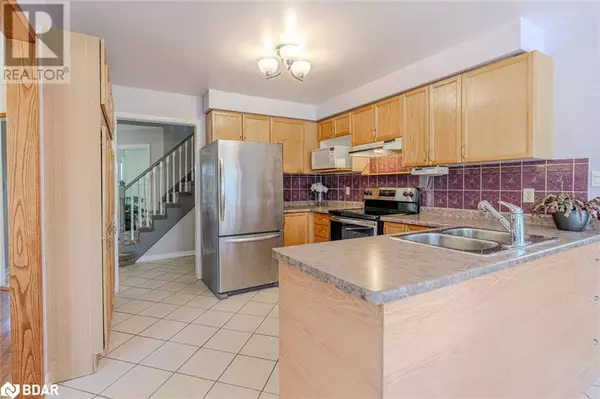 Barrie, ON L4N7J4,36 FORD Street