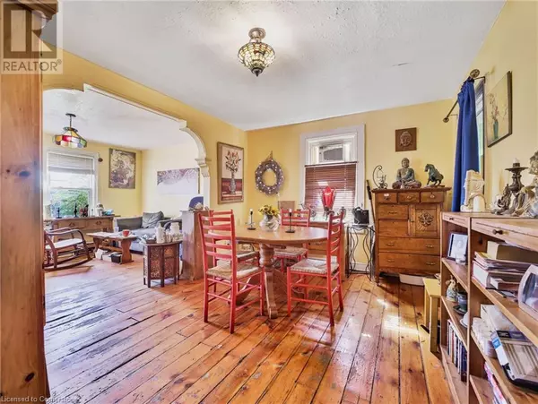Hamilton, ON L8R3G6,30 LOCHEARNE Street