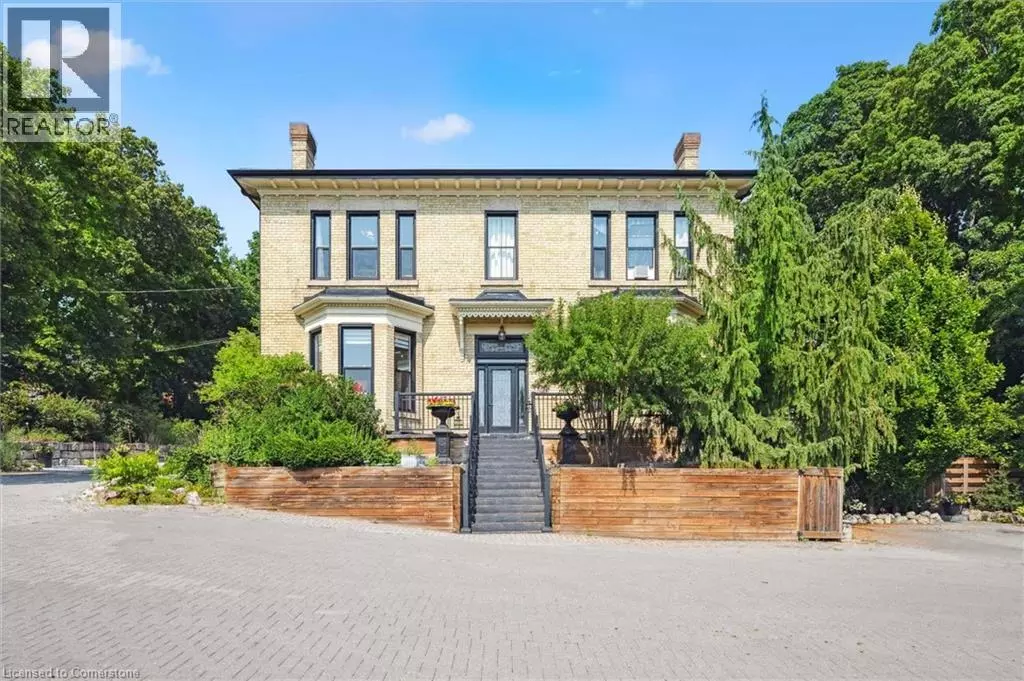 Guelph, ON N1E4P5,83 KING Street