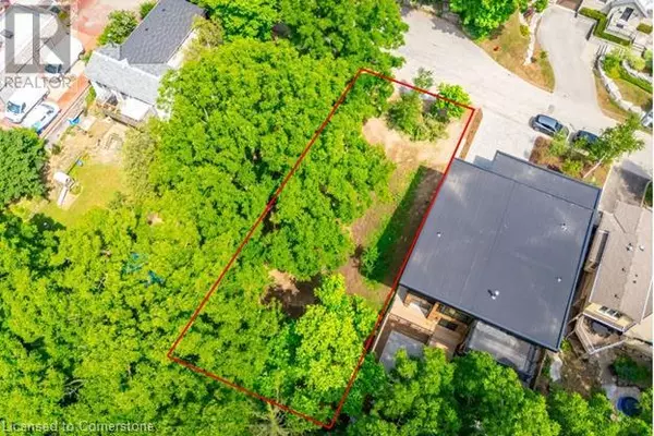 98 ALMA Street, Dundas, ON L9H2E4