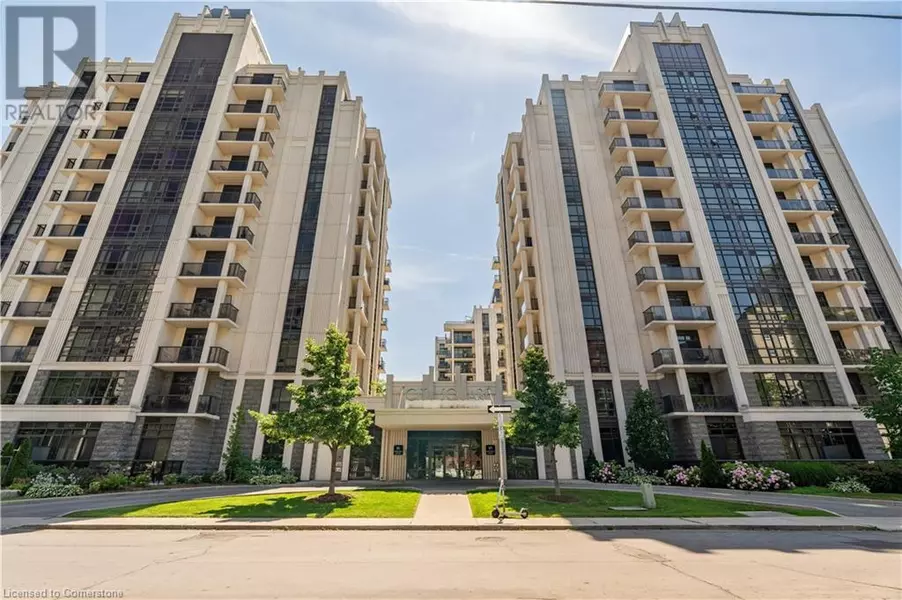 81 ROBINSON ST #310, Hamilton, ON L8P0C2
