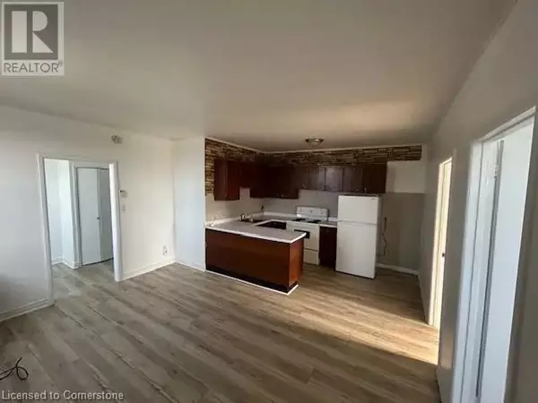 Hamilton, ON L8L7N8,279 KENSINGTON AVE North #2