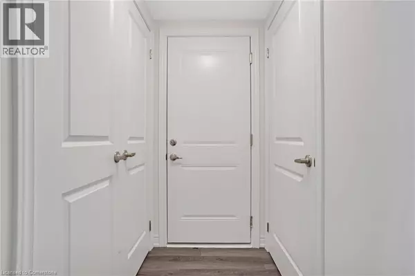 Hamilton, ON L8H1C1,75 DRYDEN Lane