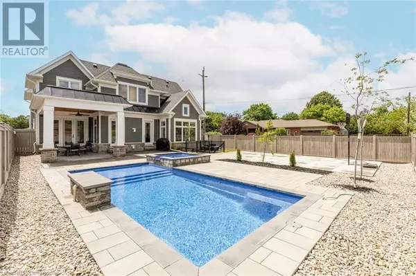 Oakville, ON L6K2N3,265 WOODALE Avenue