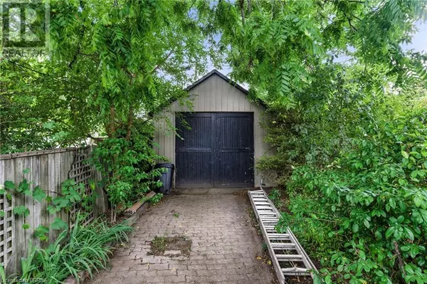 Brantford, ON N3S3V8,323 DALHOUSIE Street
