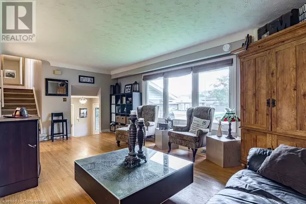 Niagara Falls, ON L2G2M9,6871 CORWIN Crescent