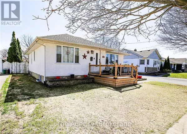 St. Catharines, ON L2M2M8,14 HEYWOOD Avenue