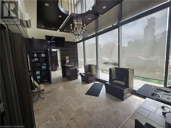 Mississauga, ON L5B2N5,4033 HURONTARIO ST #1
