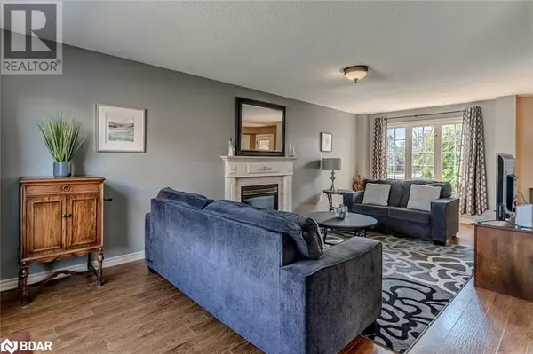 Barrie, ON L4N9T3,2 NORTHVIEW Crescent