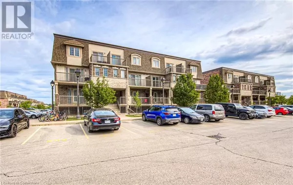 Kitchener, ON N2R0E1,240 RACHEL CRES #F