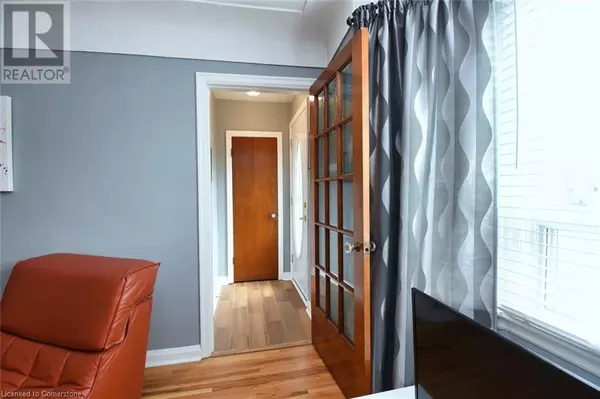 Hamilton, ON L8K3N9,152 GLENCAIRN Avenue