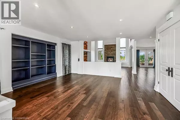 Stoney Creek, ON L8J3Z2,242 ERINGATE Drive