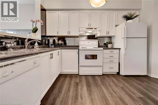 Kitchener, ON N2N3P8,10 IVY LANE Court
