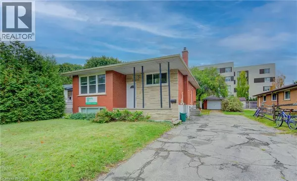 Waterloo, ON N2L3Y6,4 CARDILL Crescent