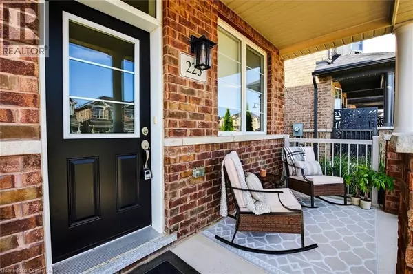 Waterdown, ON L8B1X2,225 SKINNER Road