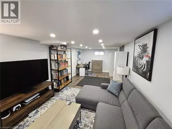 Hamilton, ON L9K6G2,141 MARCELLA Crescent Unit# LOWER LEVEL