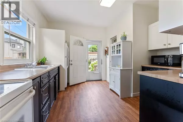 Hamilton, ON L8L5E7,137 VICTORIA Avenue N