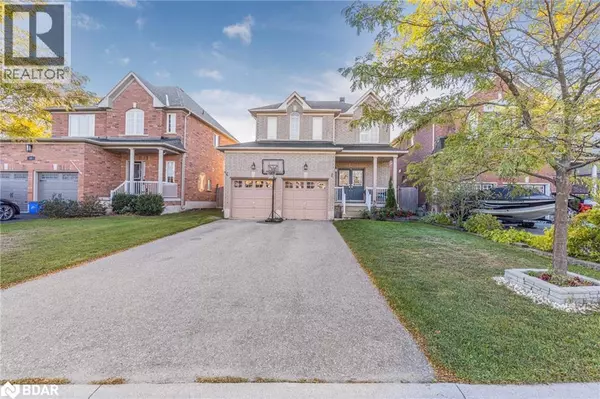Barrie, ON L4M0A6,31 CONNAUGHT Lane