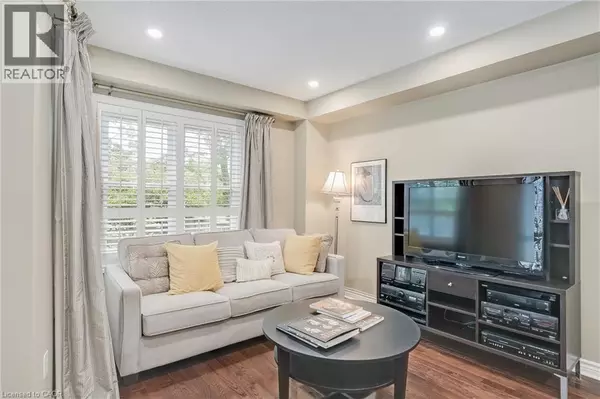 Oakville, ON L6M3M4,1240 WESTVIEW TER #87