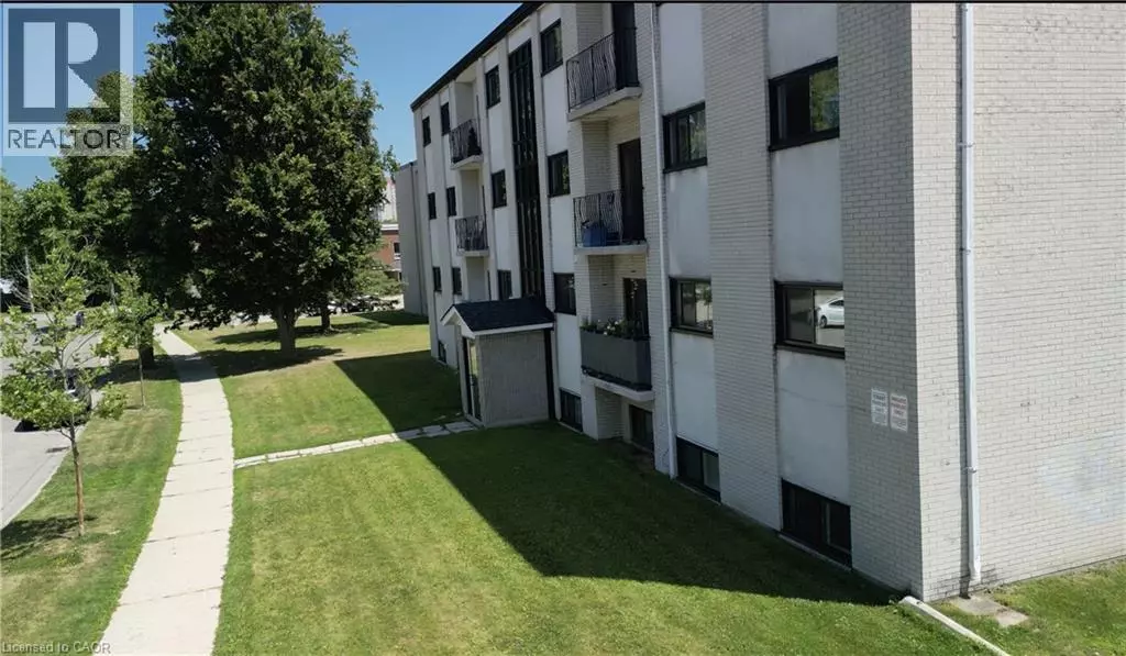 Waterloo, ON N2C1Z6,21 BALFOUR Crescent