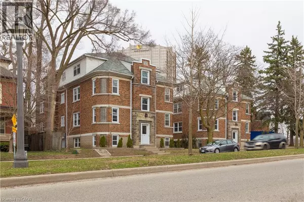 86 UNION Boulevard, Kitchener, ON N2G2K2