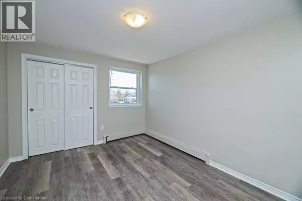 Burlington, ON L7P1B6,2251 MOUNTAINSIDE DR #1