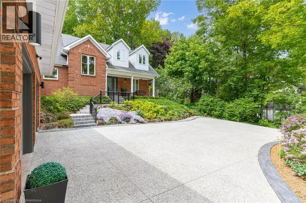 Ancaster, ON L9G4T7,158 SULPHUR SPRINGS Road