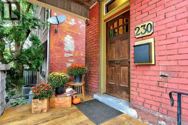 Hamilton, ON L8L4W1,230 MARY Street