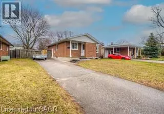 Cambridge, ON N3H1H3,248 CYRUS Street