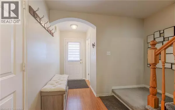 Kitchener, ON N2A4G4,916 VERONICA Court