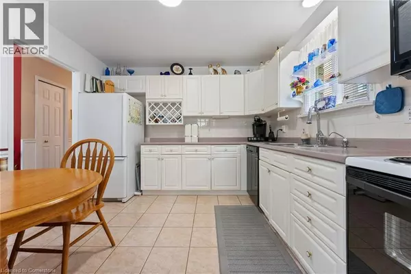 Brantford, ON N3R7X2,48 OLIVETREE Road